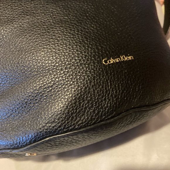 Calvin Klein Large,Buttery, Soft Leather Purse-EUC-Beautiful, Classic yet Modern - Picture 5 of 16